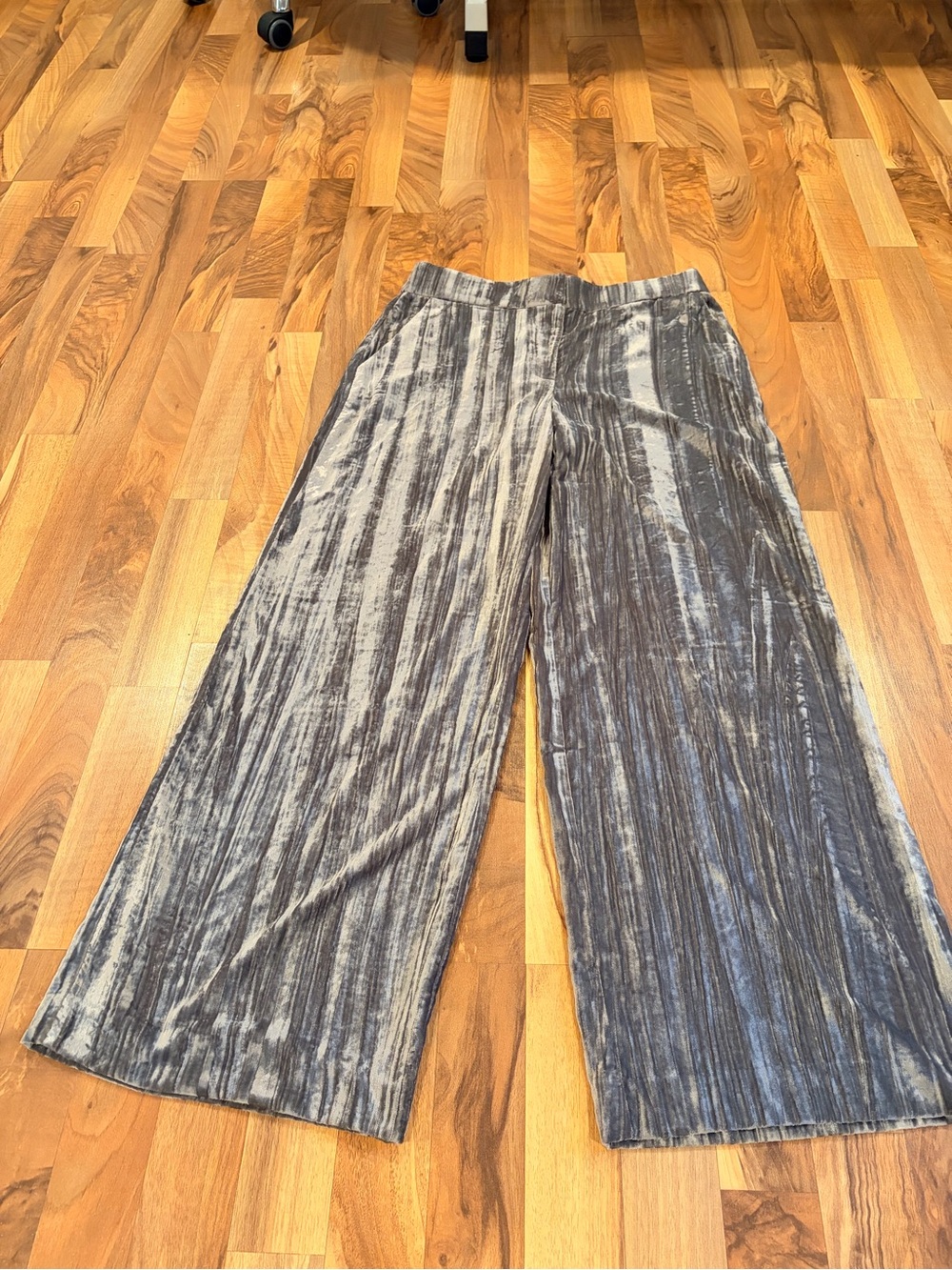 LOFT Taupe Wide-Leg Crushed Velvet Pants - Picture 3 of 8